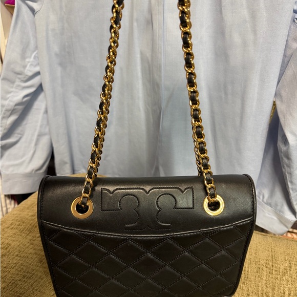 Tory Burch Black Quilted Shoulder Bag with Gold Accents - Picture 7 of 9